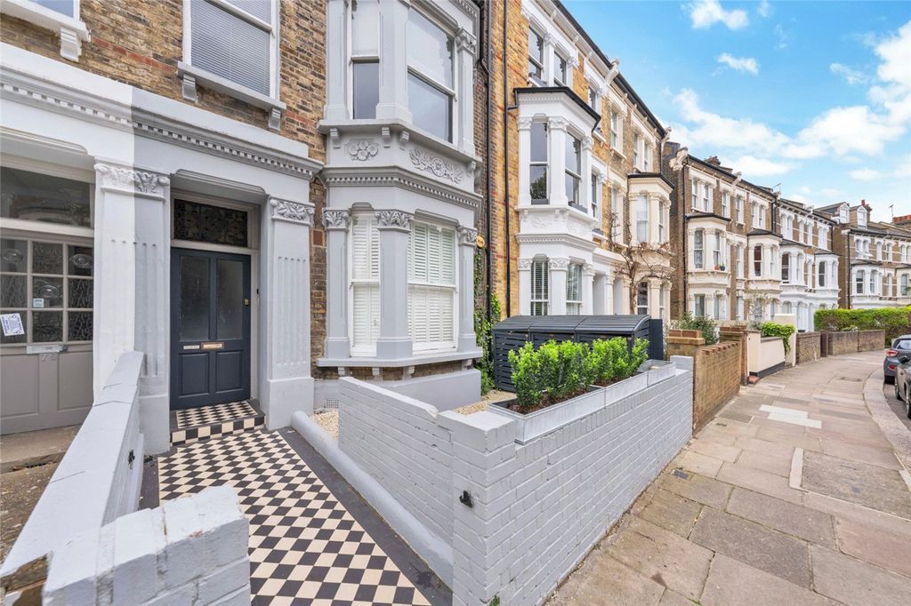 Property photo 3 of 18 Picture No. 18