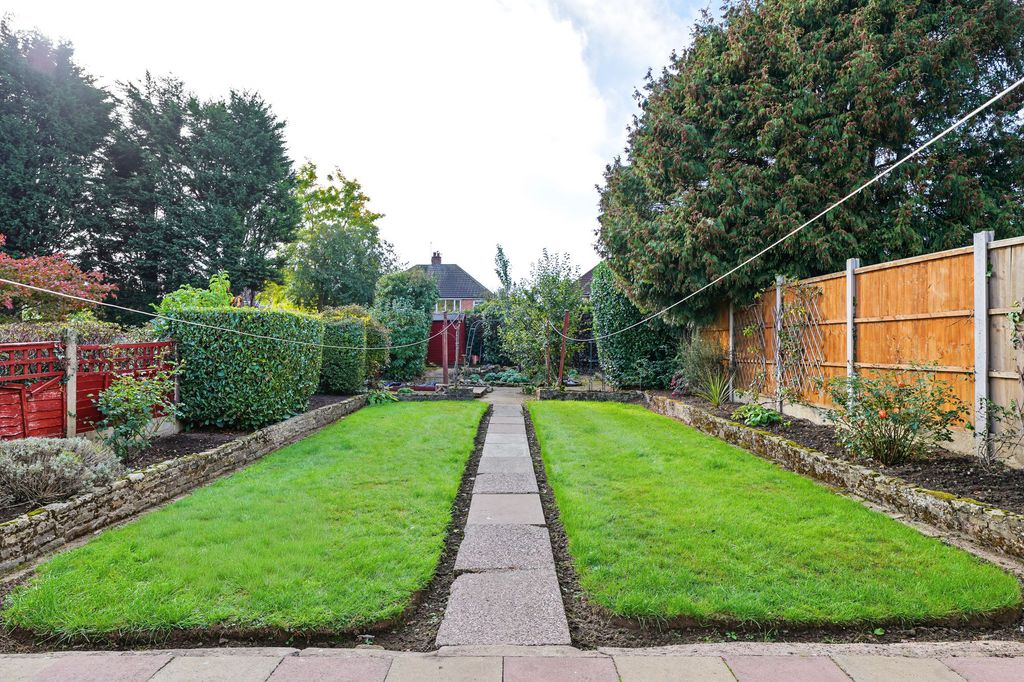 Property photo 2 of 21