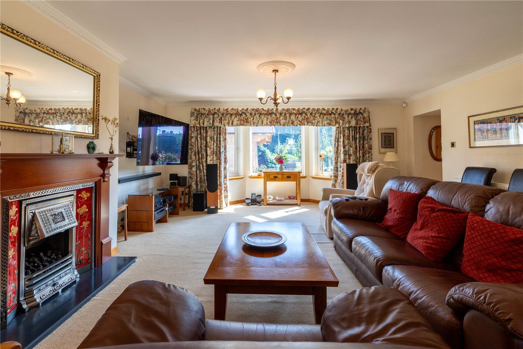 Property photo 2 of 28 Picture No. 02