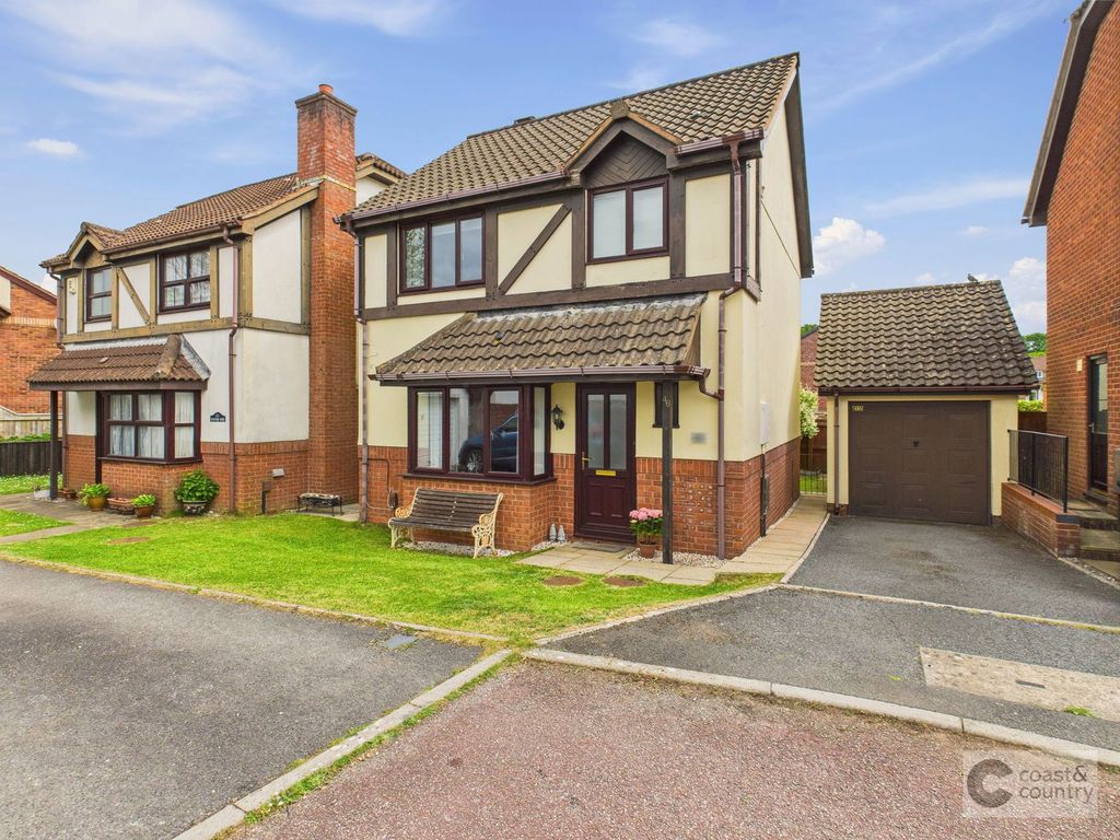 Property photo 1 of 14