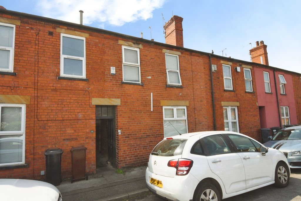 Property photo 2 of 15 Pbox-Img.Jpg