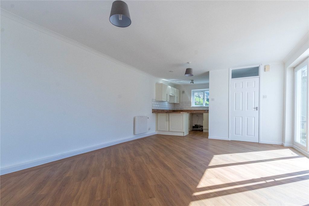 Property photo 2 of 20 Picture No. 04