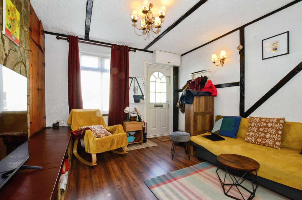 Property photo 2 of 15 Dsc_6132