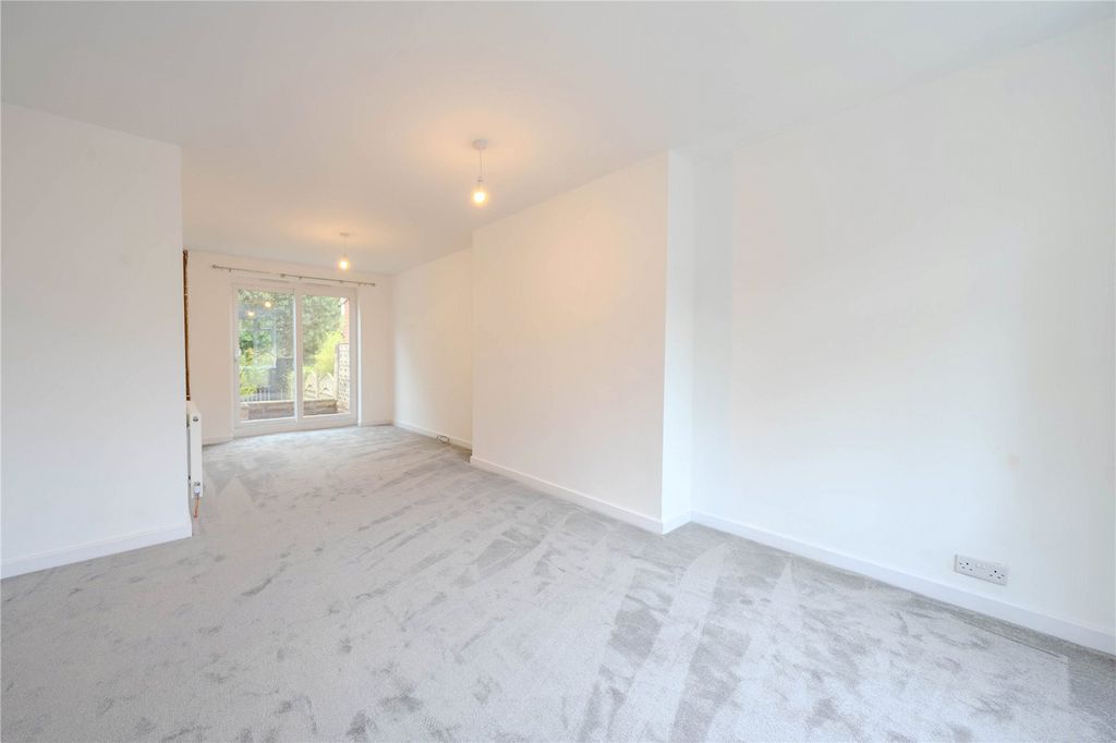Property photo 3 of 17 Picture No. 18