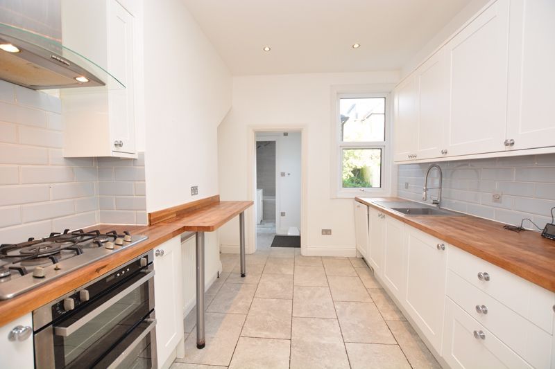 Property photo 3 of 8 Photo 5