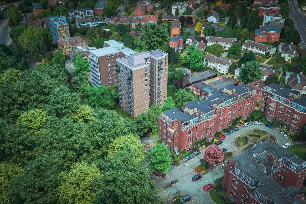 Property photo 2 of 2 Airspace Over Sylva Court, Putney Hill, London Sw15 3Nx