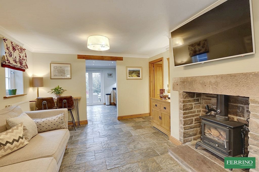 Property photo 3 of 36 Sitting Room