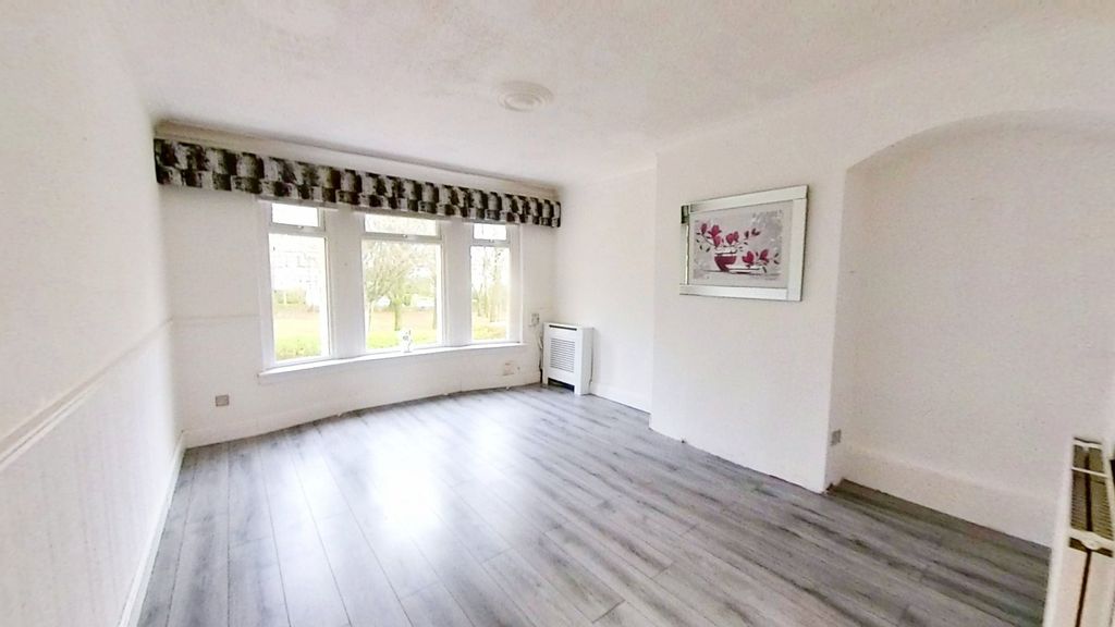 Property photo 2 of 10 Picture No. 16