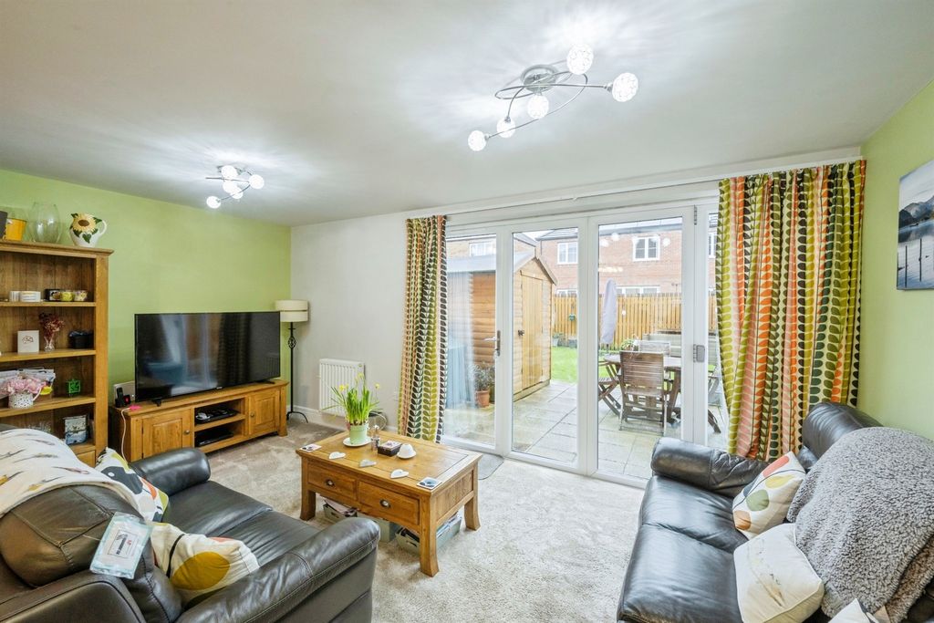 Property photo 3 of 23