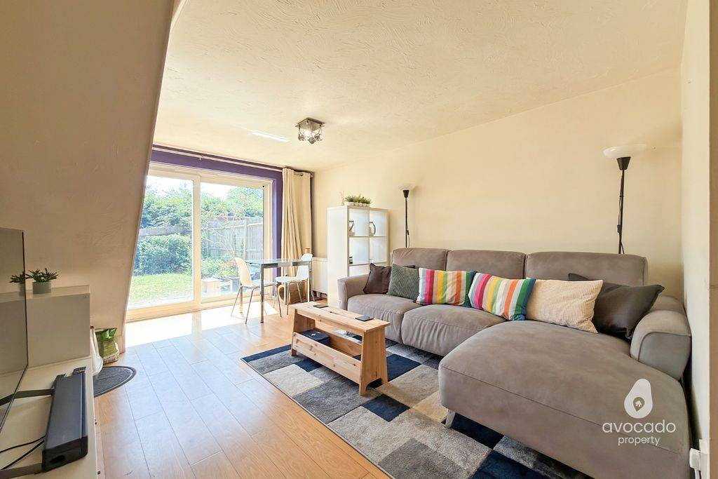 Property photo 3 of 9 5172992