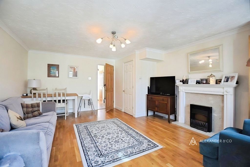 Property photo 2 of 7 Pbox-Img.Jpg
