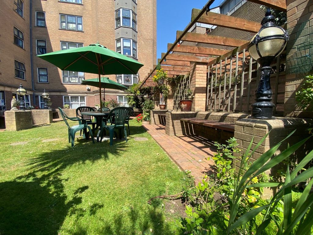 Property photo 2 of 17 3193596