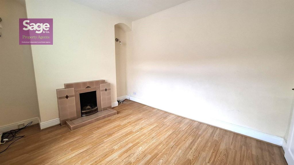 Property photo 2 of 22