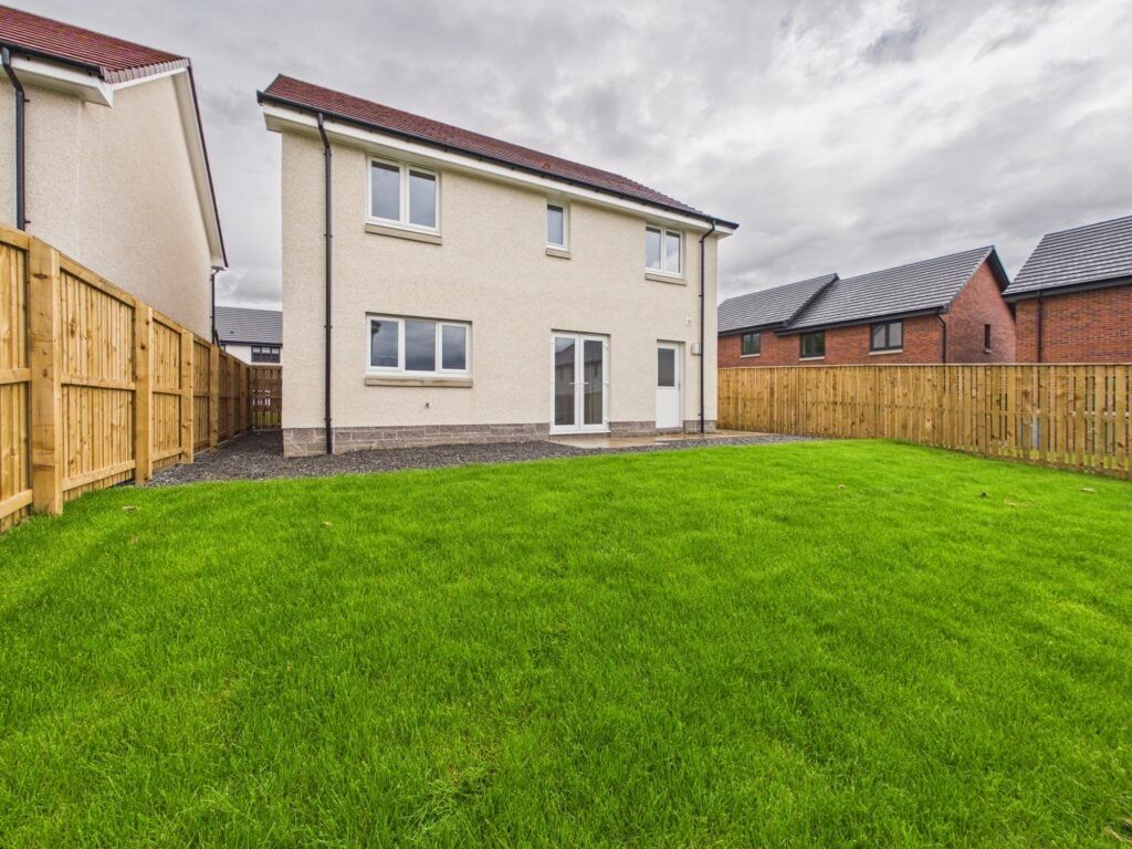 Property photo 3 of 18
