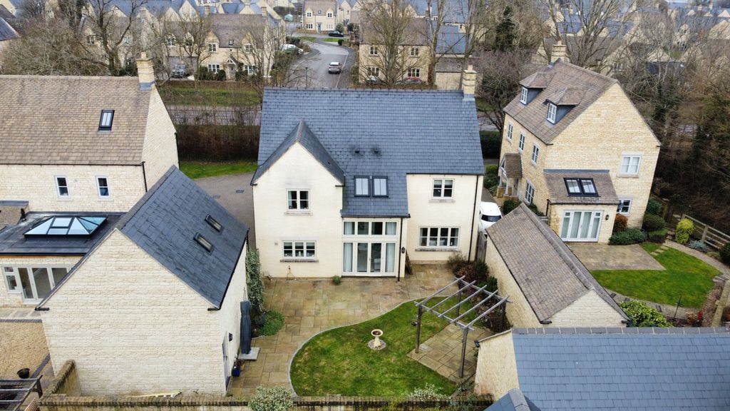 Property photo 1 of 26 Picture No. 27