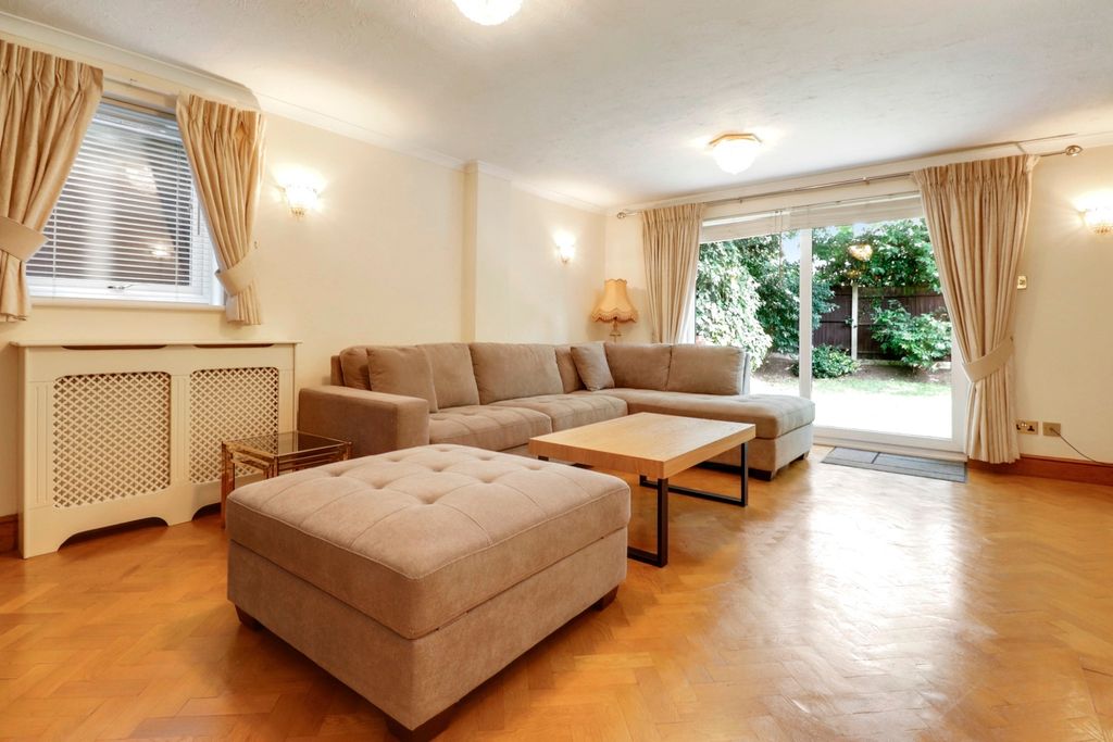 Property photo 3 of 19