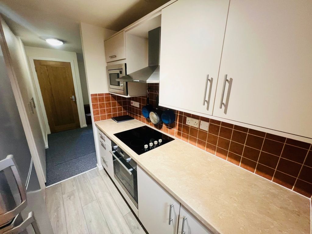 Property photo 3 of 11 Image