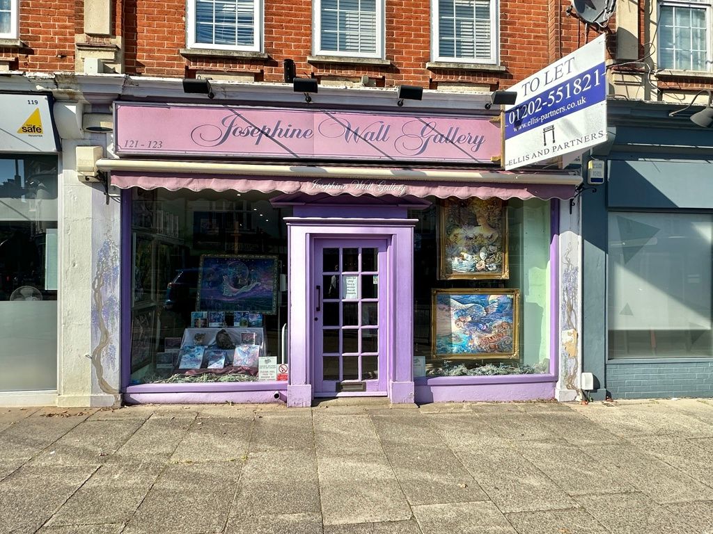 Property photo 1 of 8 Photo 9