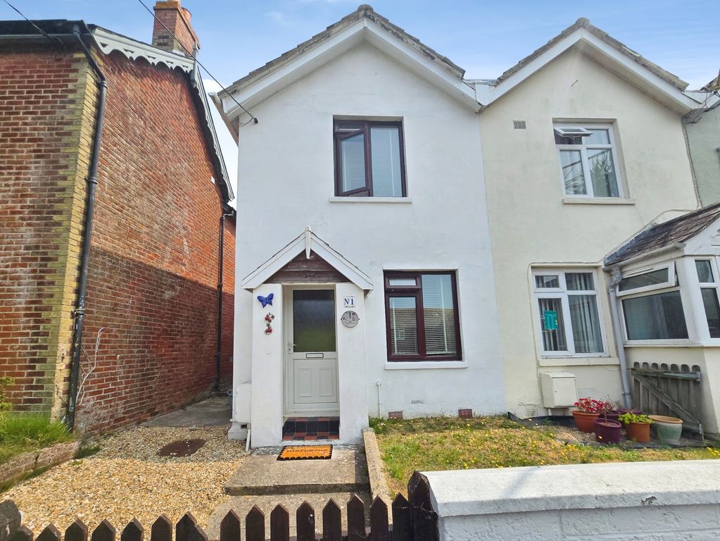 Property photo 1 of 11 Front