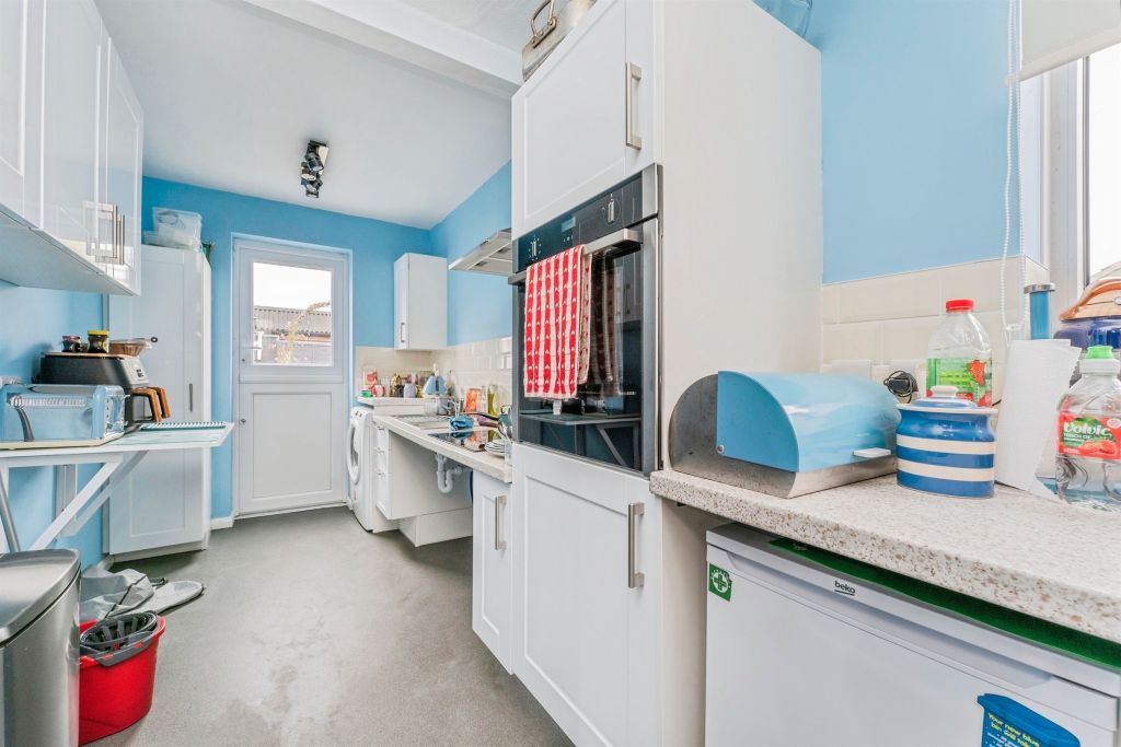 Property photo 3 of 17