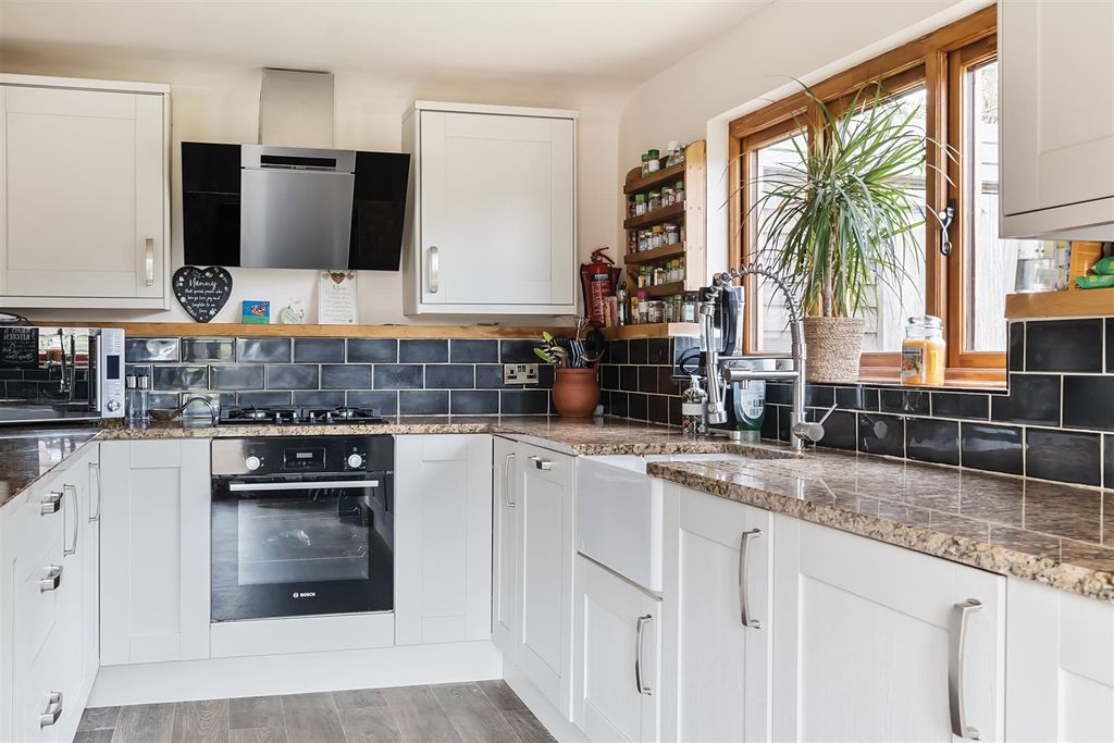 Additional image 6 of 4 bed detached house for saleGrinsell Hill, Minster, Ramsgate CT12