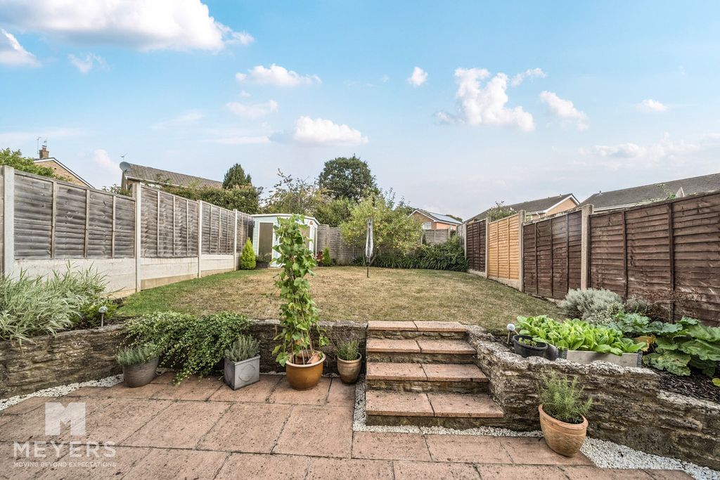 Property photo 3 of 17