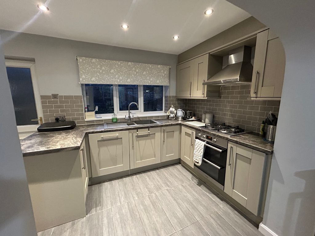 Property photo 2 of 10 Image