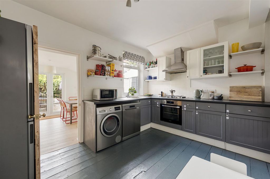 Property photo 3 of 27 Img_5737[23].Jpg