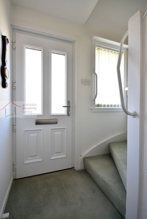 Property photo 2 of 18 Hall.Jpg