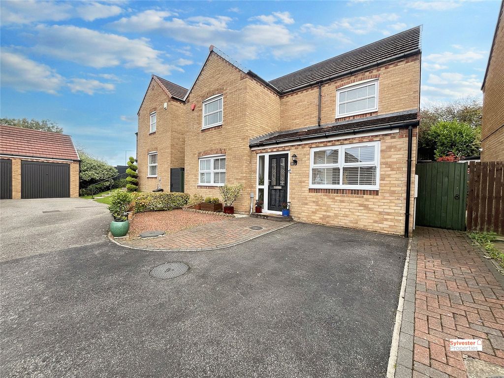 Property photo 2 of 39 Picture No. 11