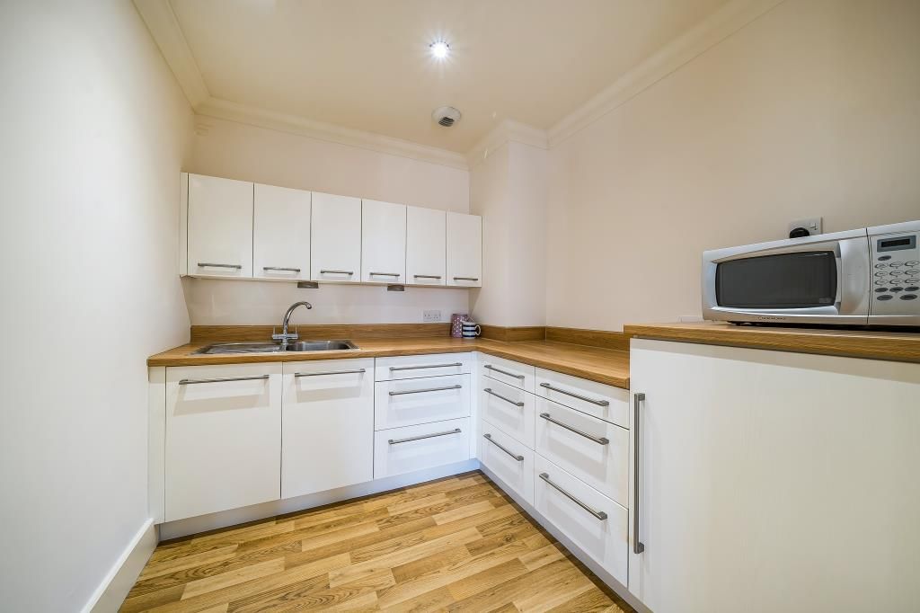 Property photo 2 of 21 Kitchen