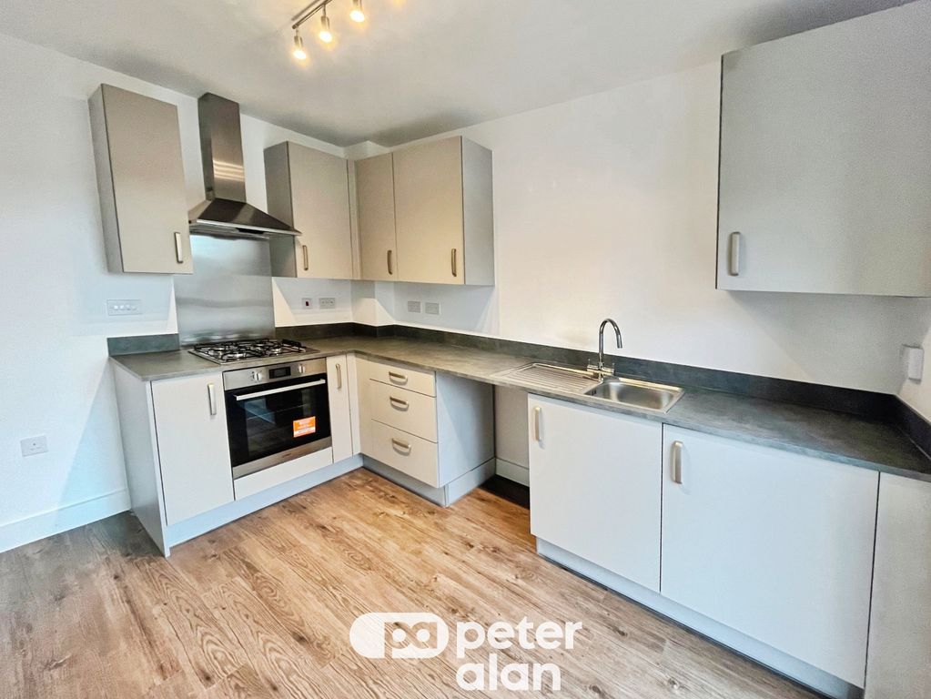 Property photo 2 of 13 Image