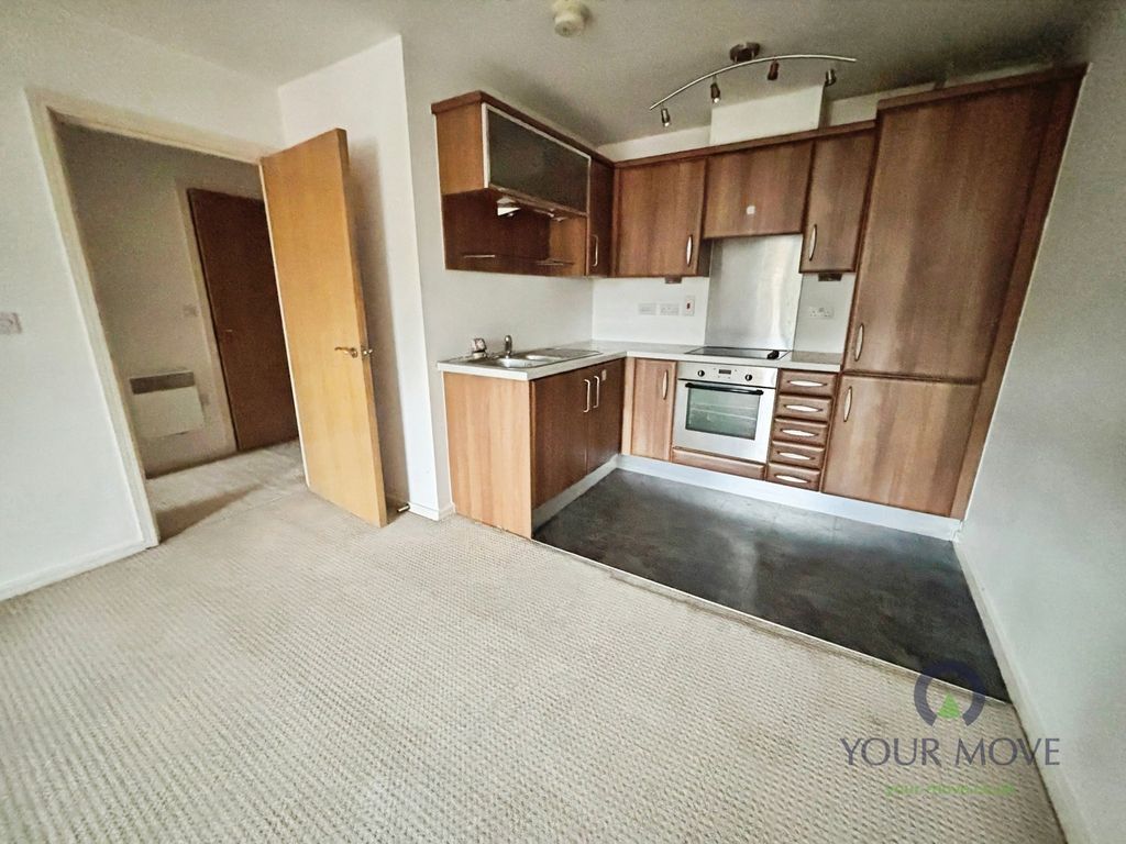 Property photo 2 of 9 Kitchen Area