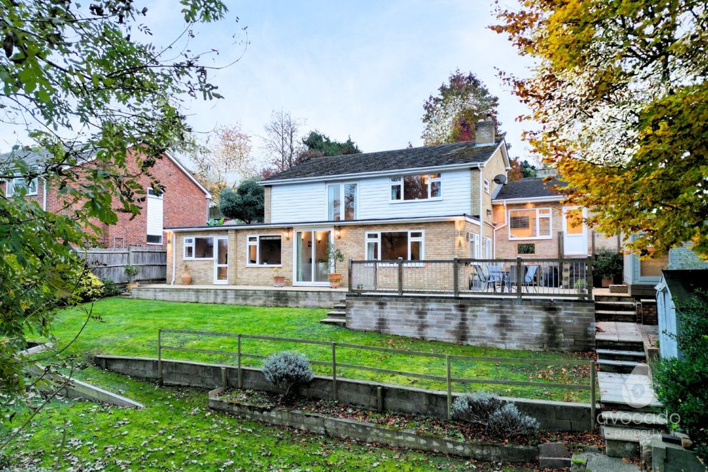 Property photo 2 of 34 3757836