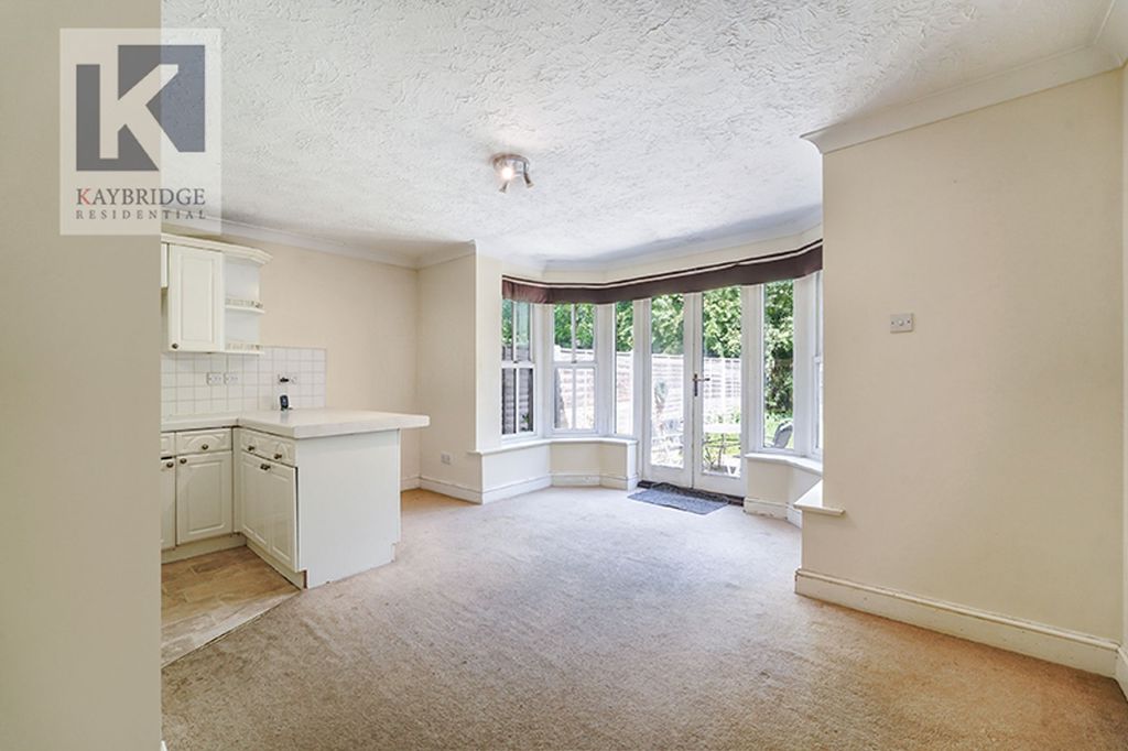 Property photo 2 of 13 Mill View Close, Ewell - Kt17 2Dw