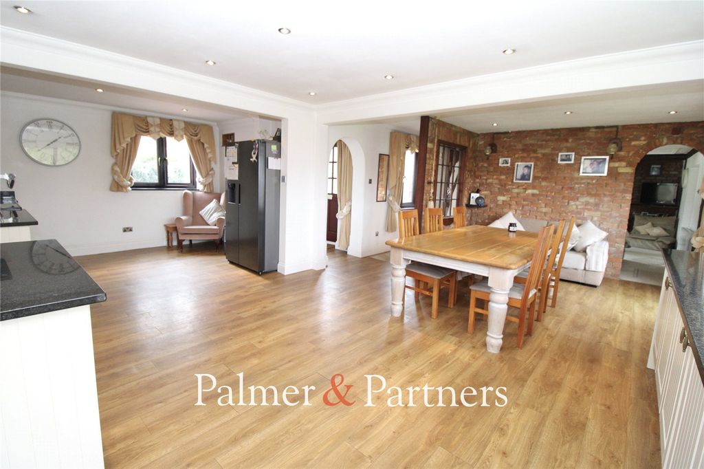 Property photo 3 of 21 Picture No. 48