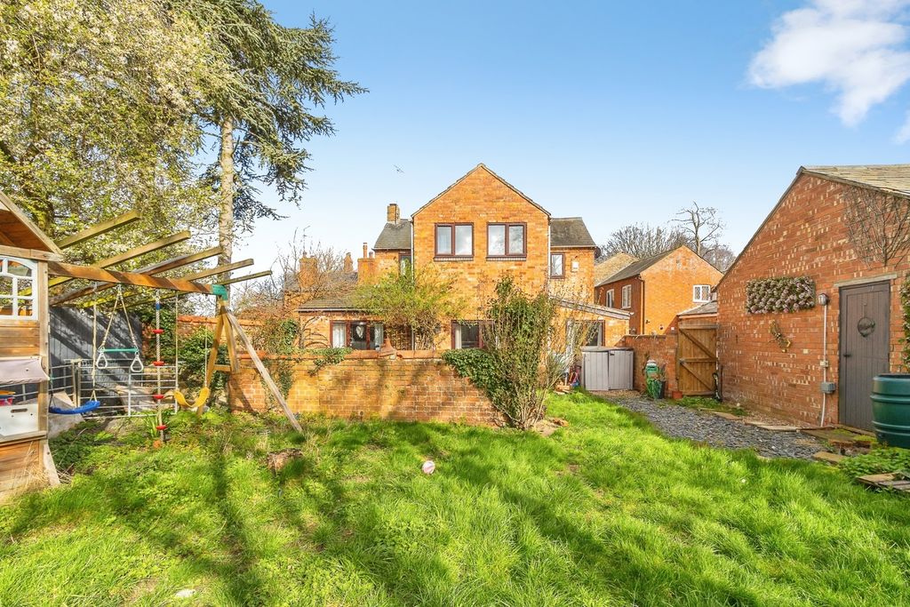 Property photo 1 of 21 Pbox-Img.Jpg