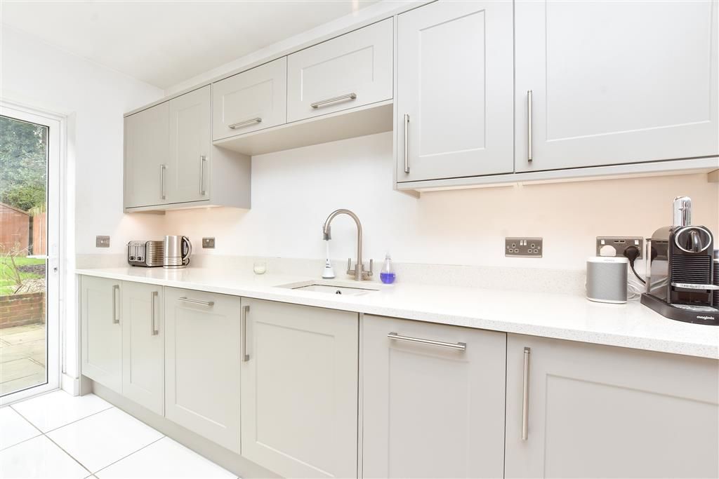 Property photo 2 of 15 Kitchen/Breakfast Room