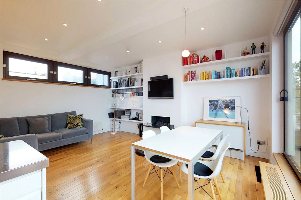 Property photo 3 of 11 Picture No. 08