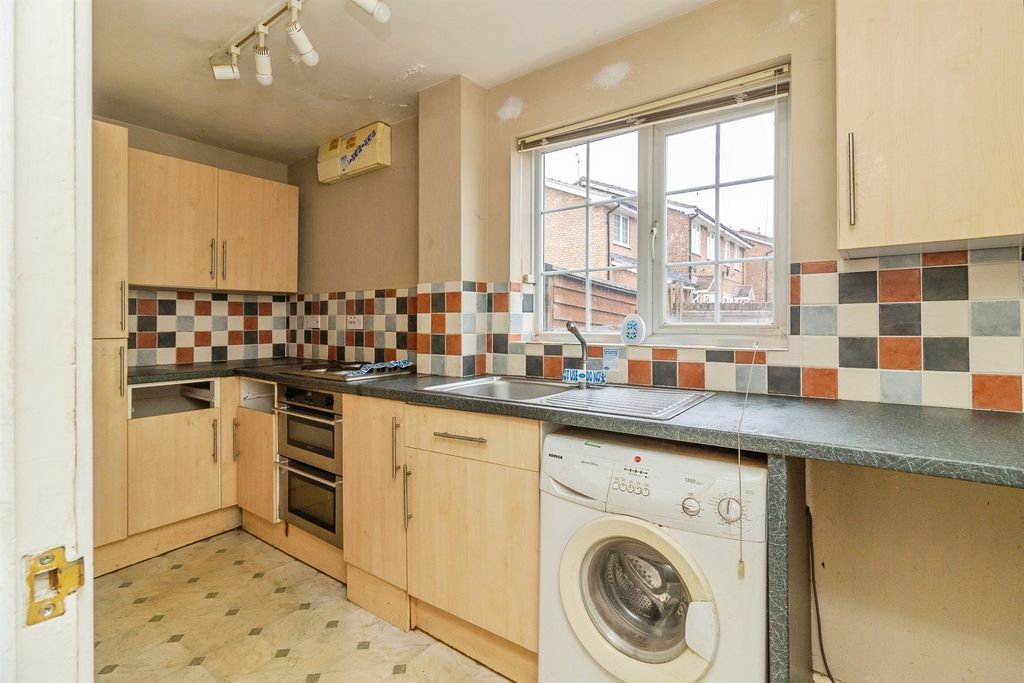 Property photo 2 of 15