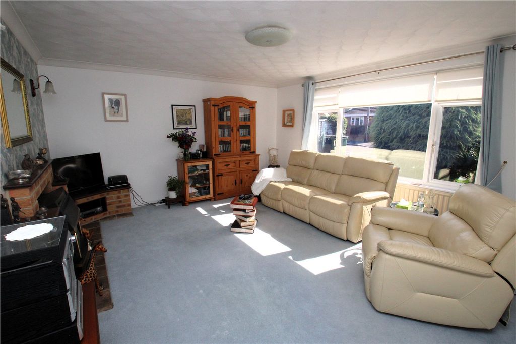 Property photo 2 of 19 Picture No. 03