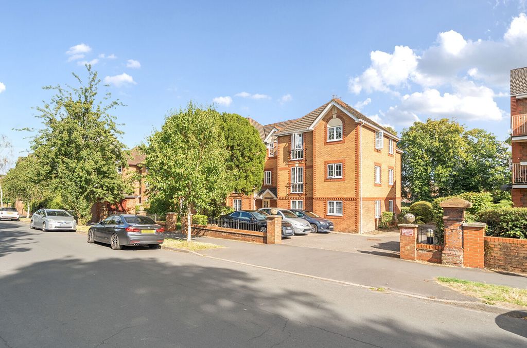 Property photo 1 of 12 1325619-5-6884Fa9...
