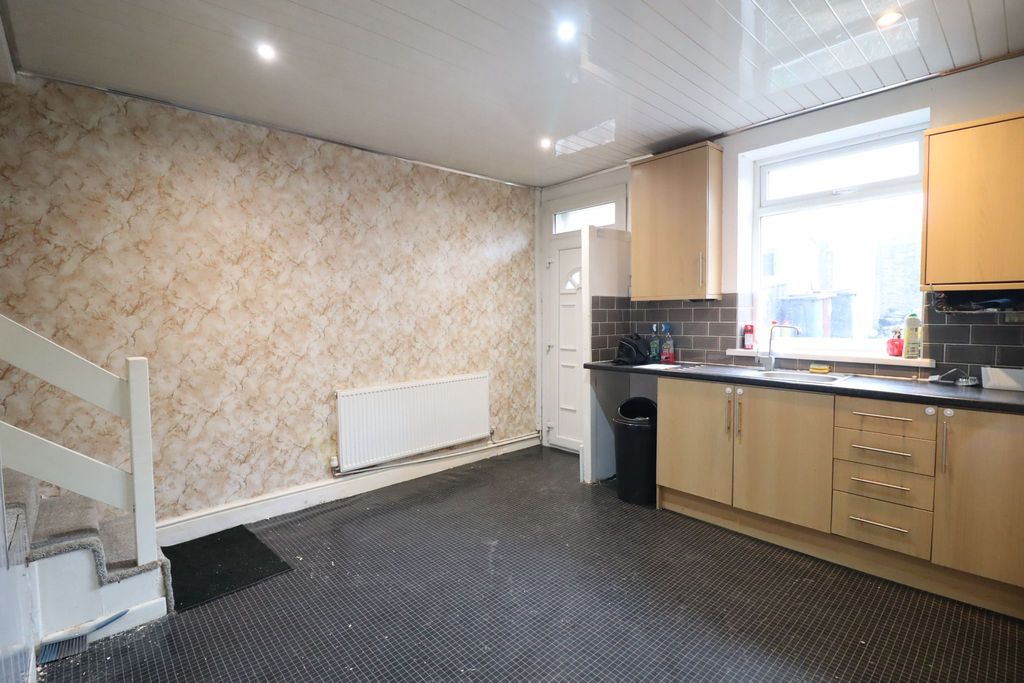 Property photo 3 of 10 Photograph 3