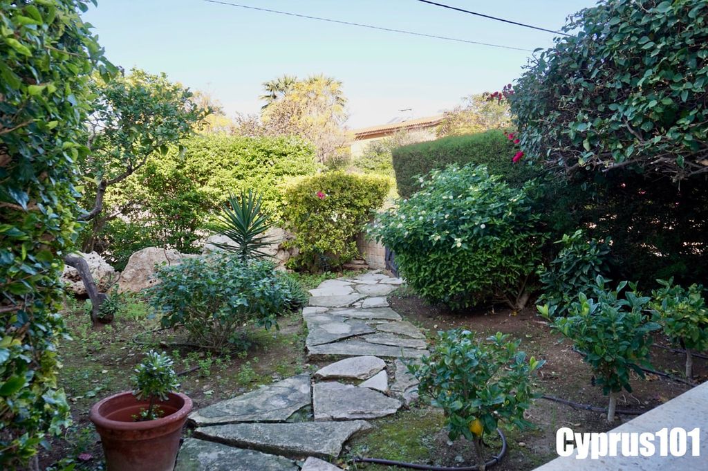 Property photo 2 of 21