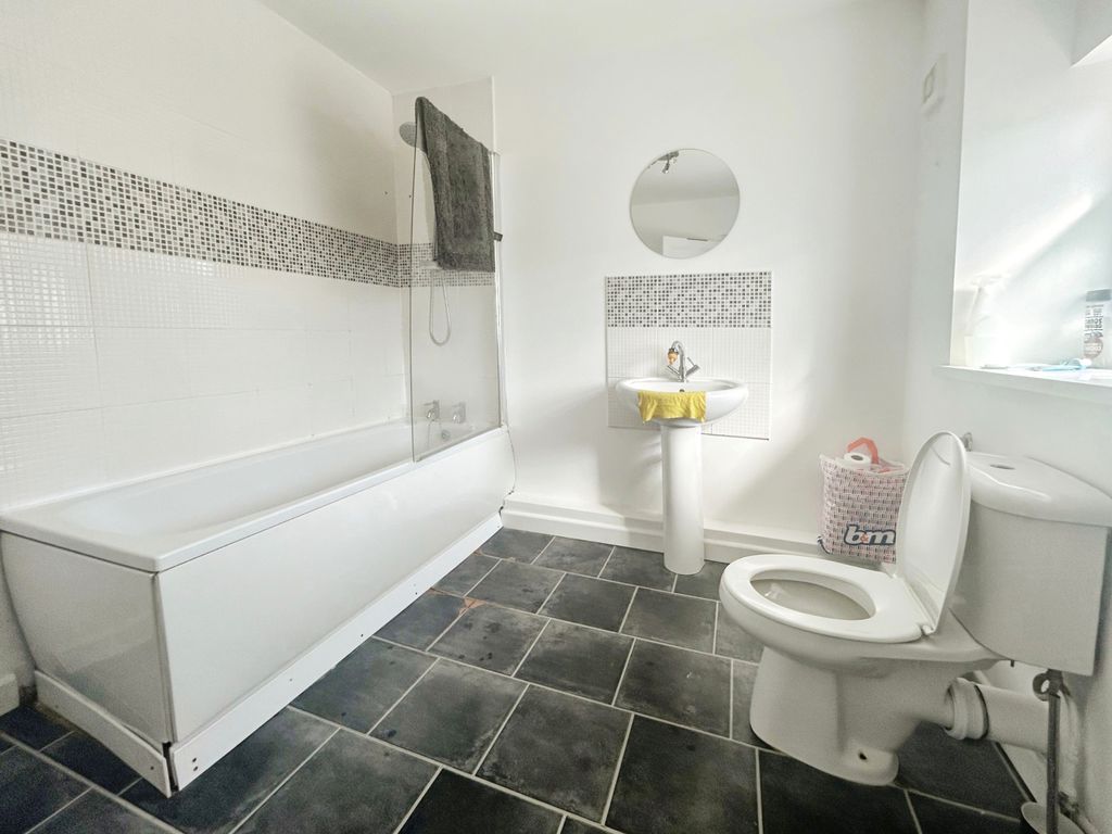 Property photo 2 of 12 Front