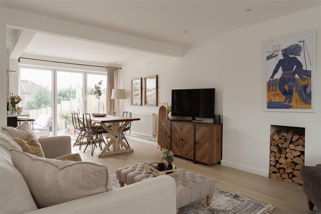Property photo 1 of 21 6.Jpg
