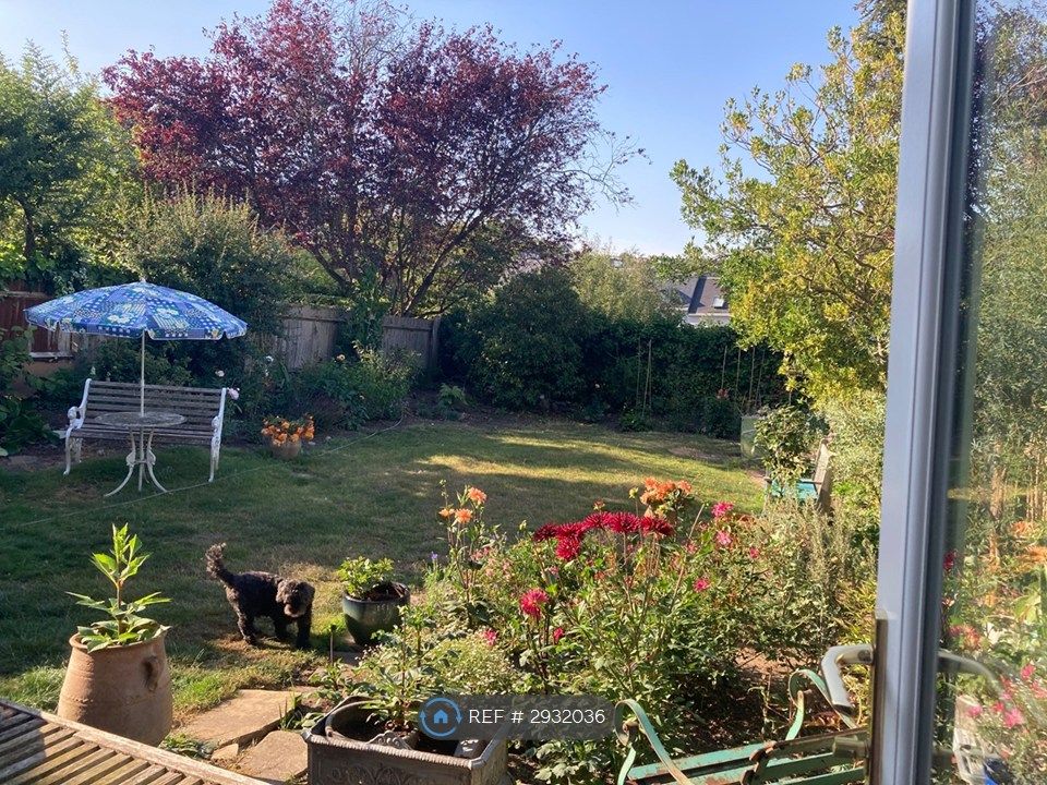 Property photo 2 of 11