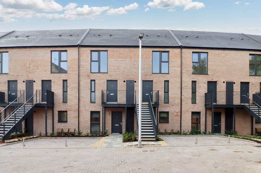 Property photo 1 of 18 Photo 1