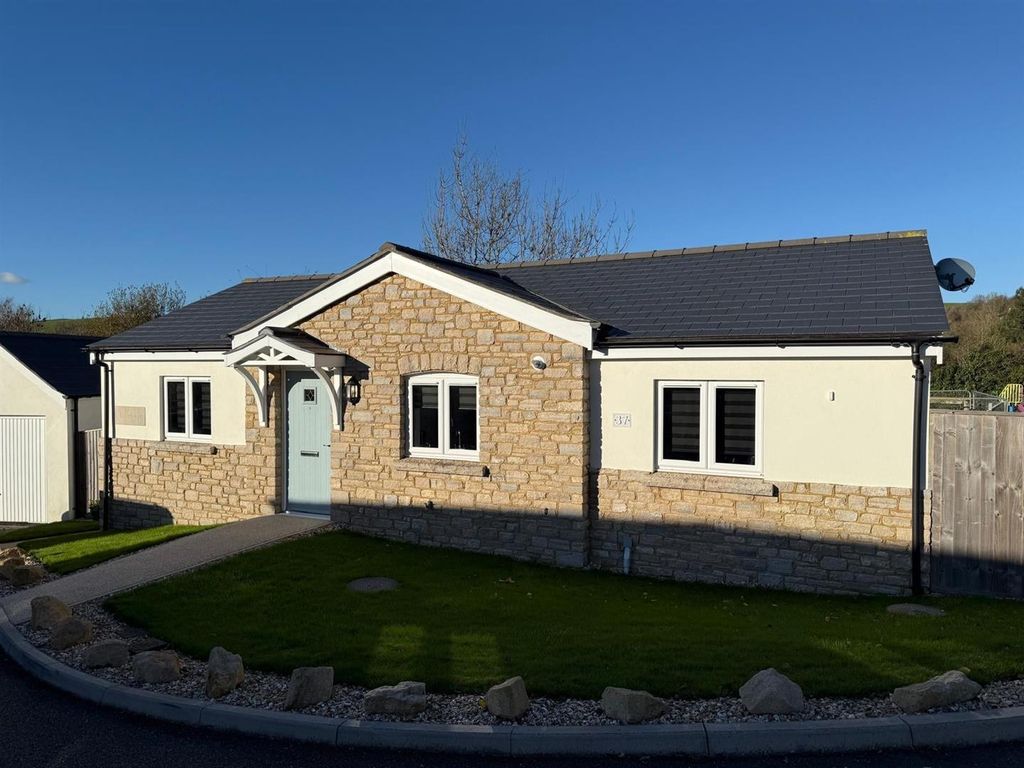 Property photo 1 of 16 Front 1.Jpeg