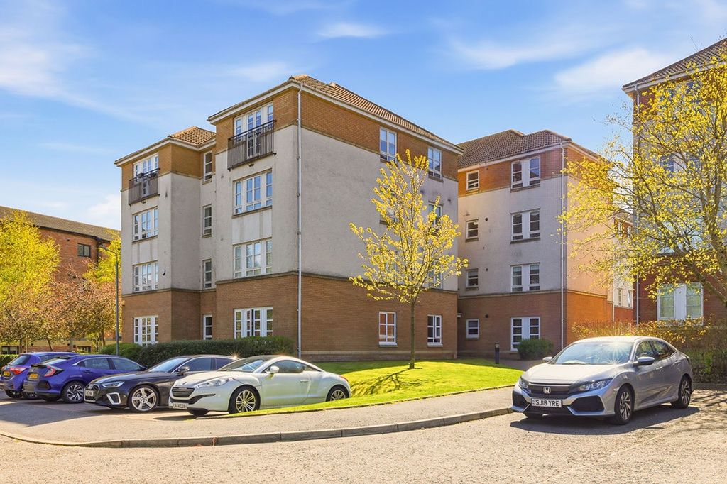 Property photo 1 of 21